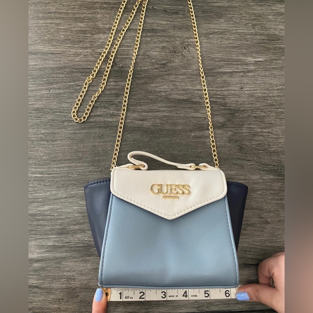 GUESS Crossbody - Picture 3 of 5